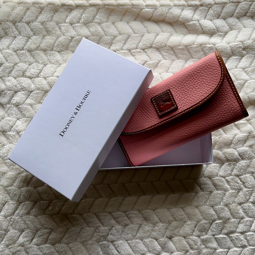 Dooney & Bourke - Pebble Grain Wallet - Geranium - Great Condition!